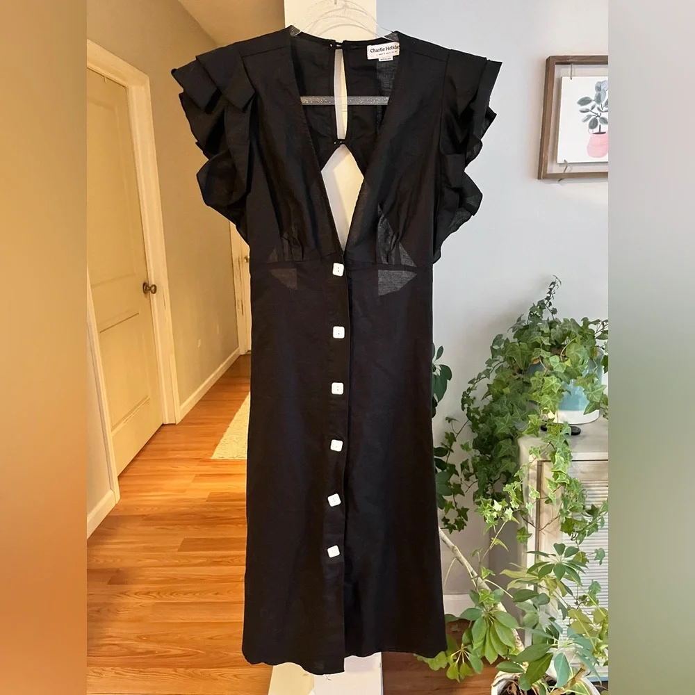 Charlie Holiday Black Midi Dress - Picture 4 of 9